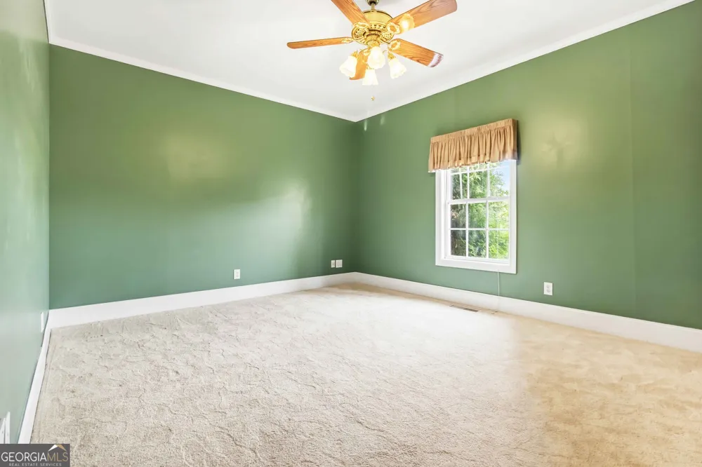 5 Whipporwill DR Oxford, GA 30054