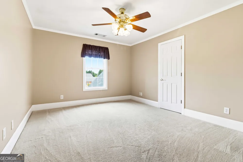 5 Whipporwill DR Oxford, GA 30054