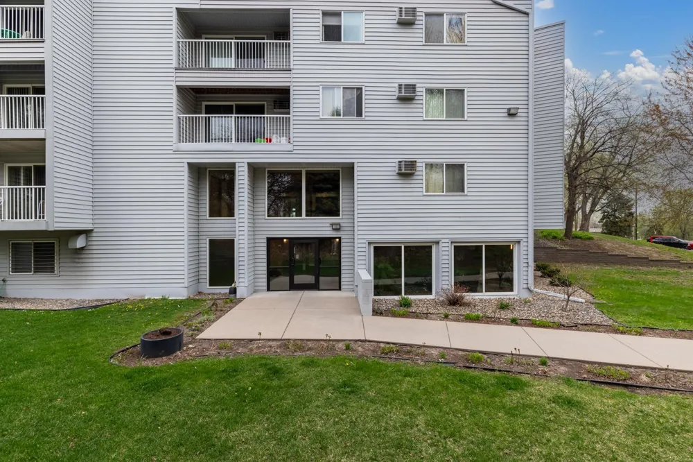 175 County Road B2 E #203 Little Canada, MN 55117
