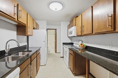 175 County Road B2 E #203