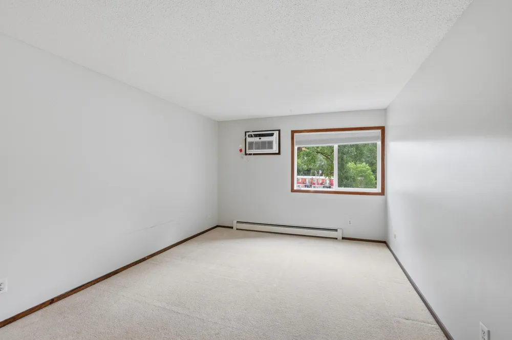 175 County Road B2 E #203 Little Canada, MN 55117
