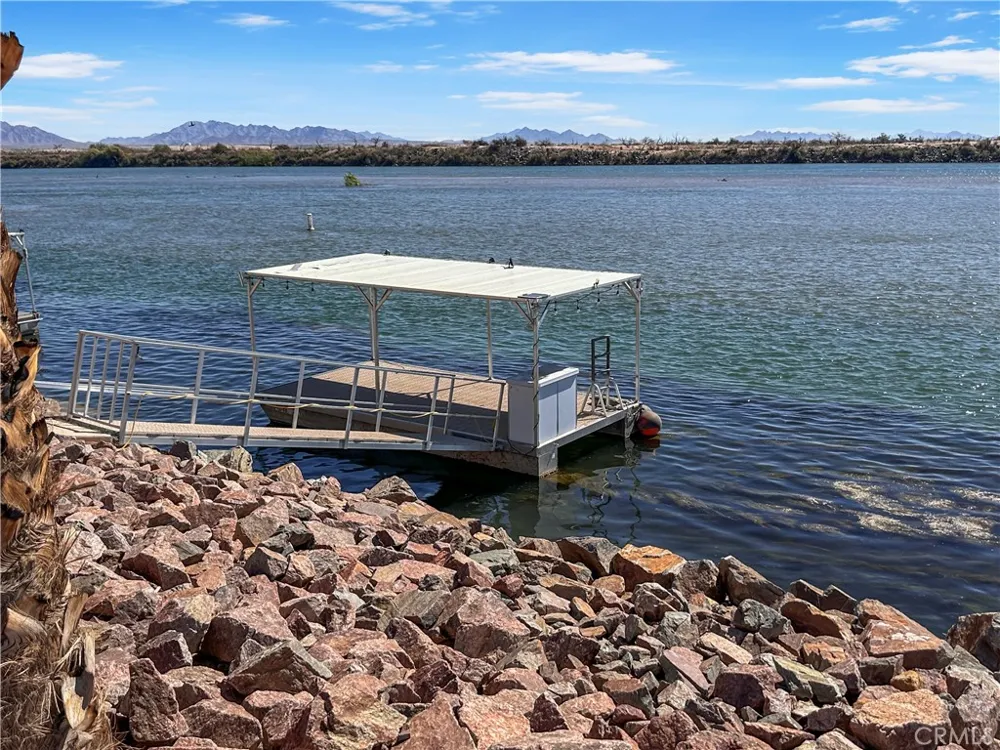 2734 Colorado River Road Blythe, CA 92225