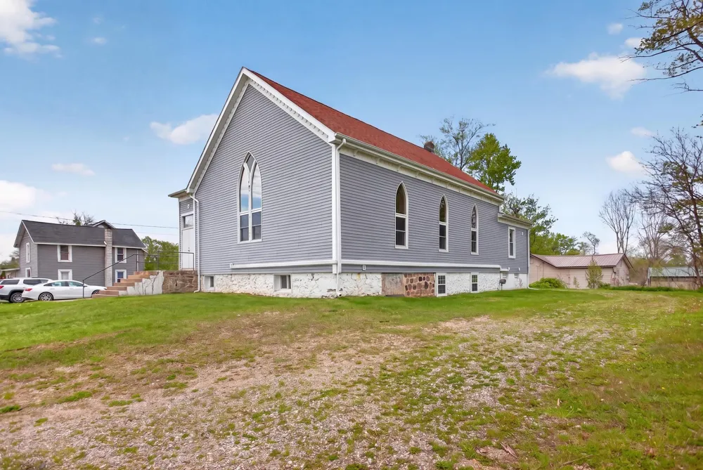 6431 Devils Lake Highway Addison, MI 49220