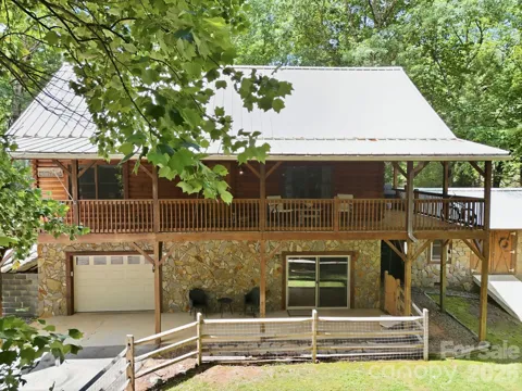 25 Theresa Terrace Road
