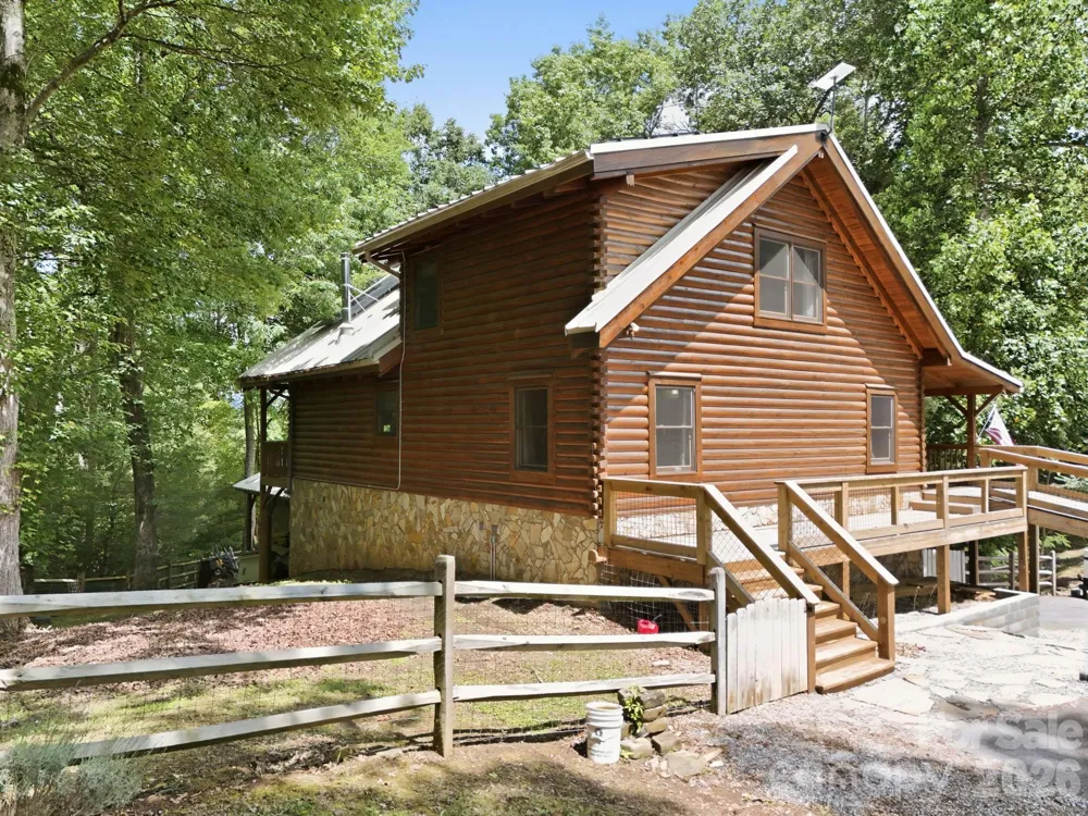 25 Theresa Terrace Road Nebo, NC 28761