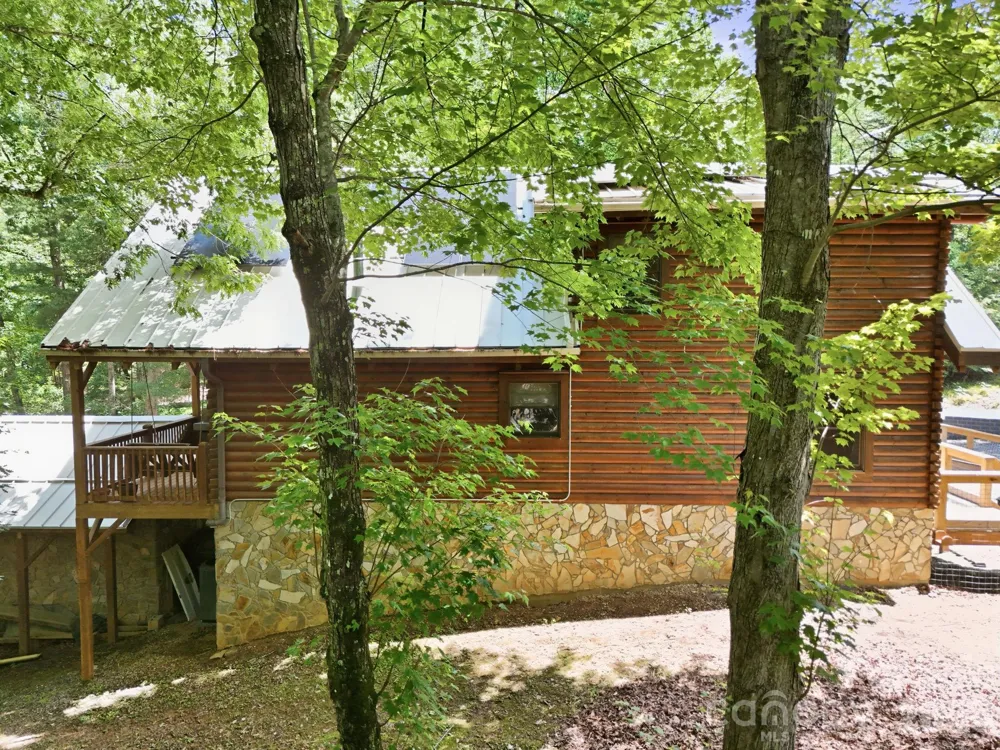 25 Theresa Terrace Road Nebo, NC 28761