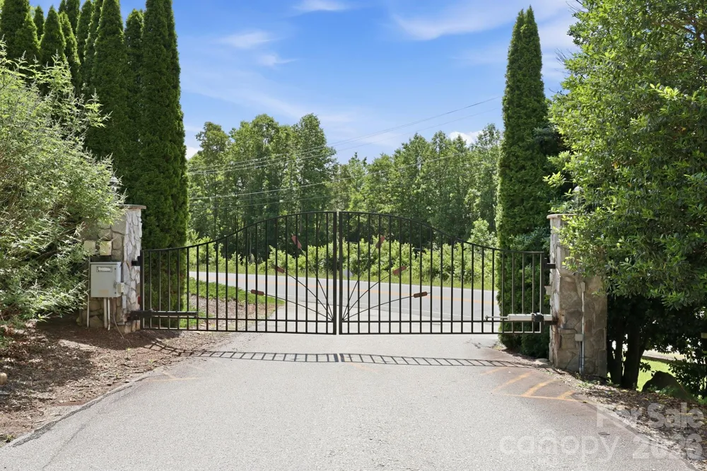 25 Theresa Terrace Road Nebo, NC 28761