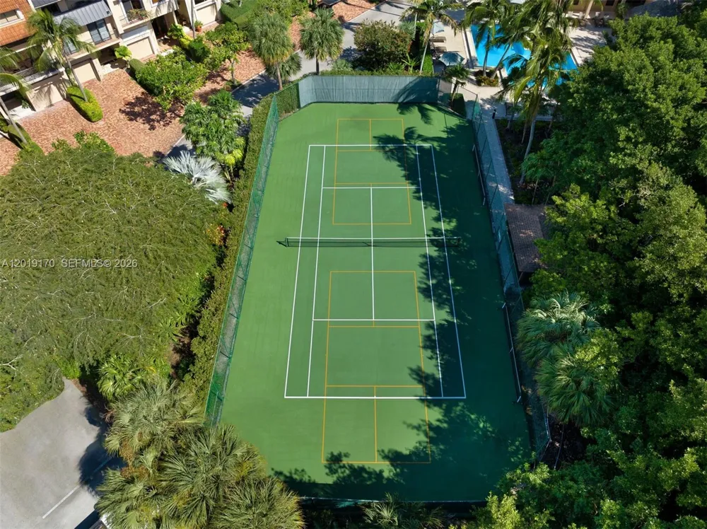 6206 Paradise Point Dr Palmetto Bay, FL 33157