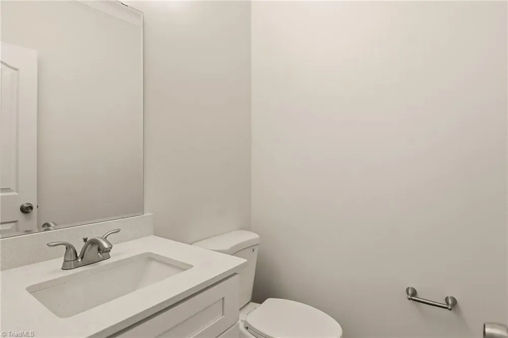 471 Kingsmill Drive Advance, NC 27006