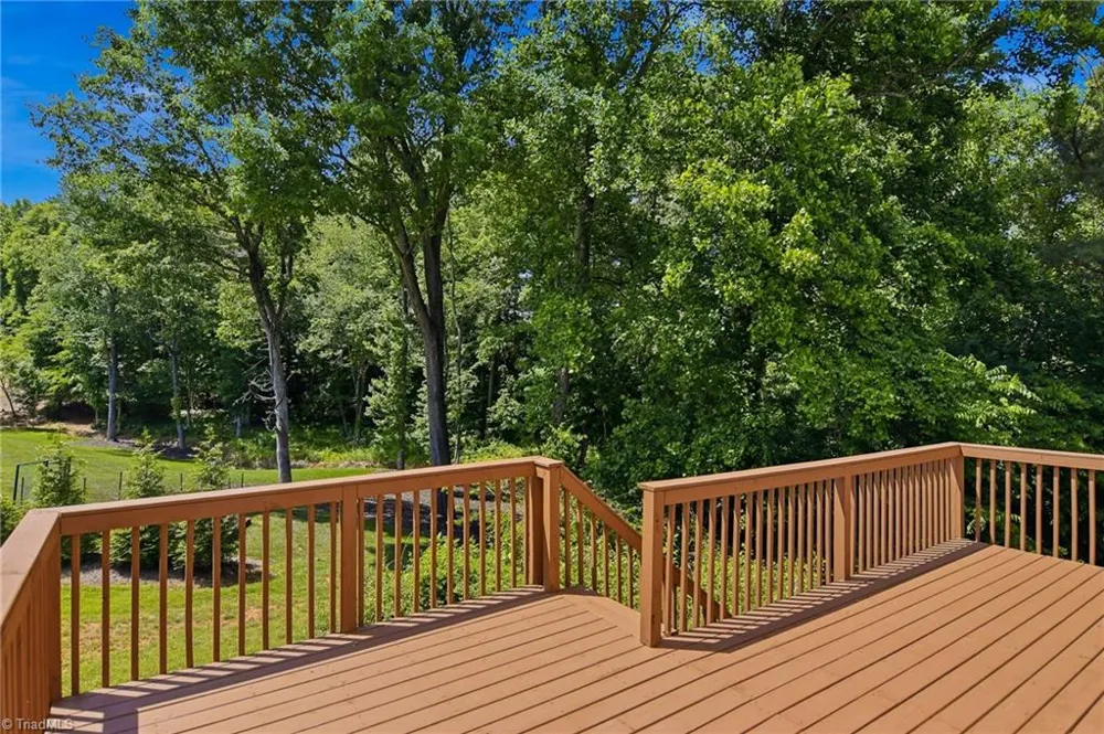 471 Kingsmill Drive Advance, NC 27006