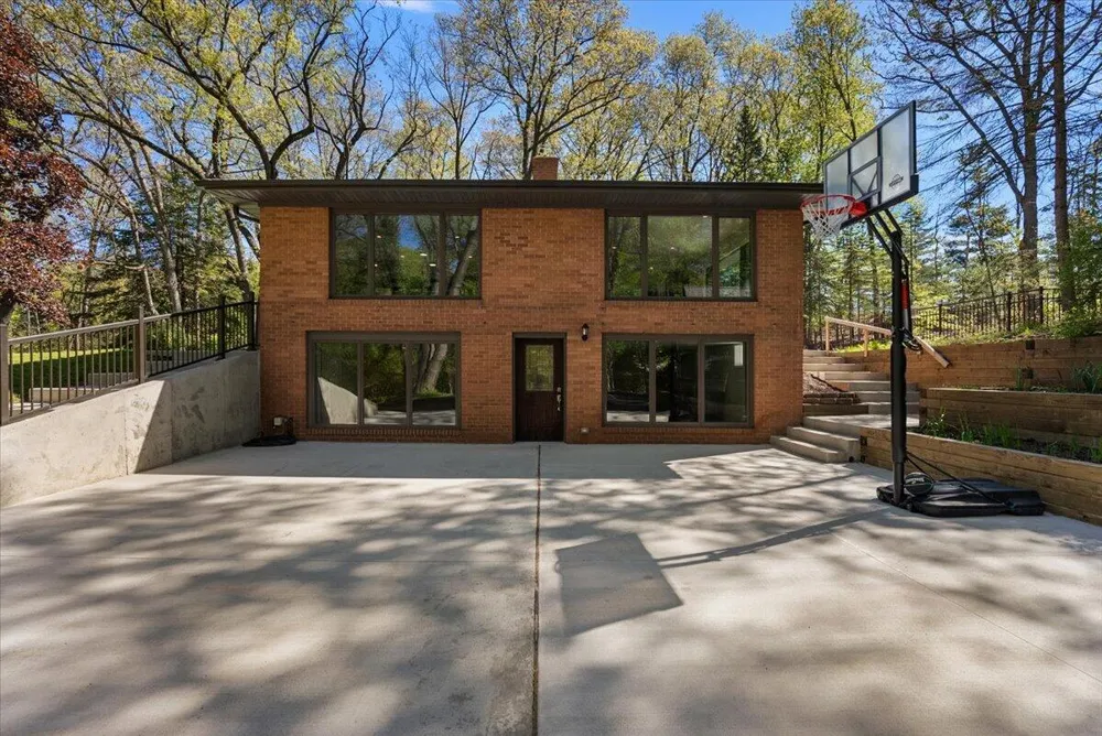 9555 Dunewood Drive Bridgman City, MI 49106