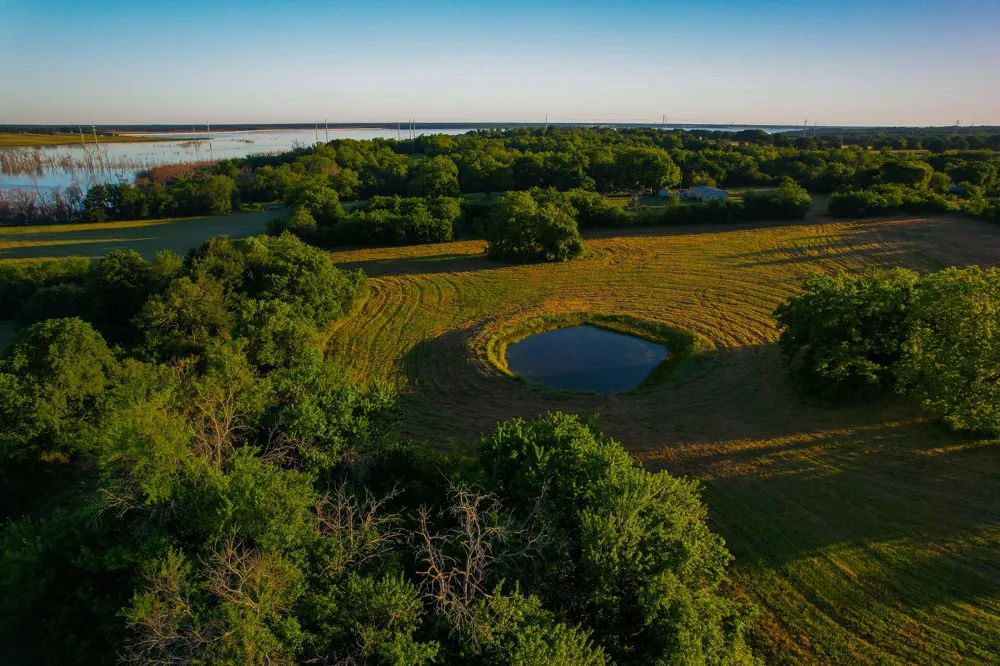 2000 County Road 2950 Dodd City, TX 75438