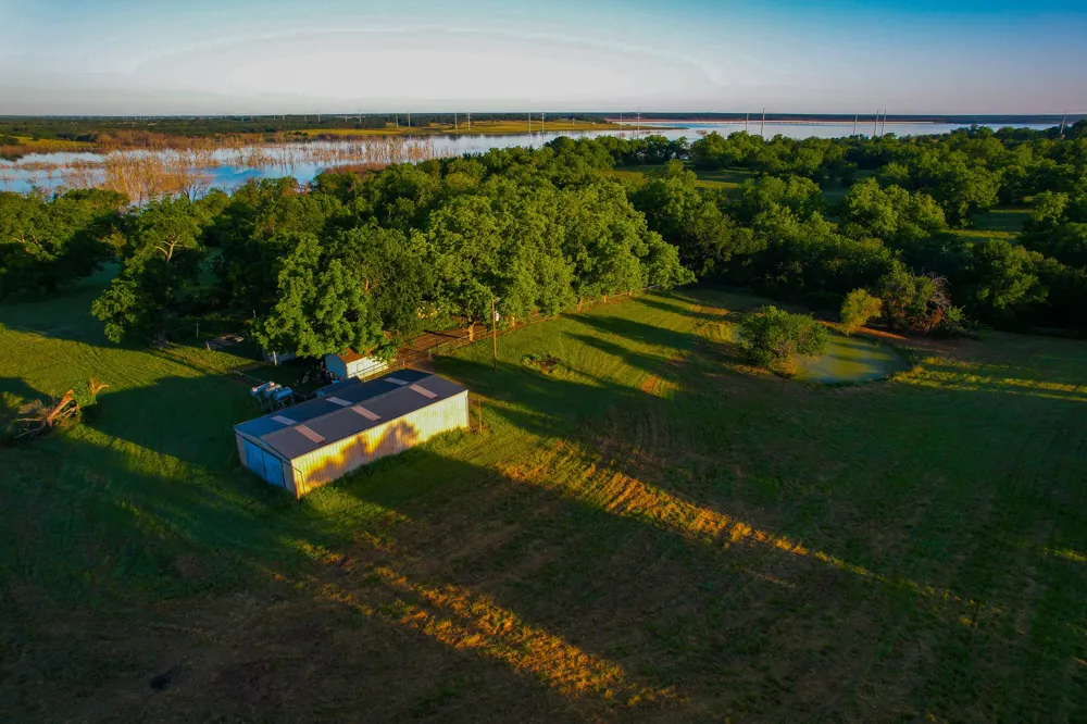 2000 County Road 2950 Dodd City, TX 75438