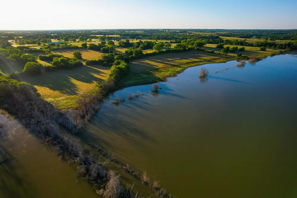 2000 County Road 2950 Dodd City, TX 75438
