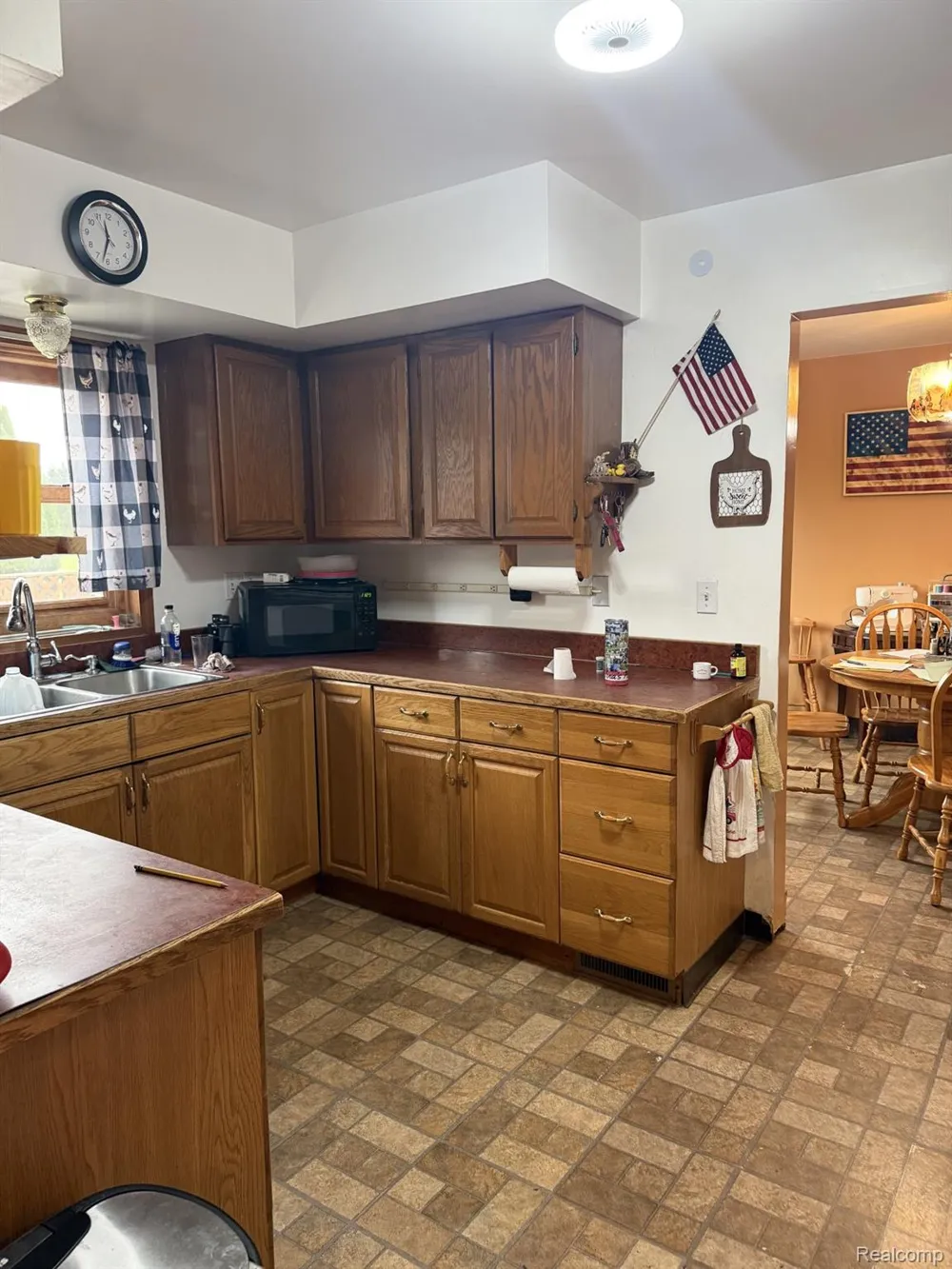5200 Mayville Road Koylton Township, MI 48760