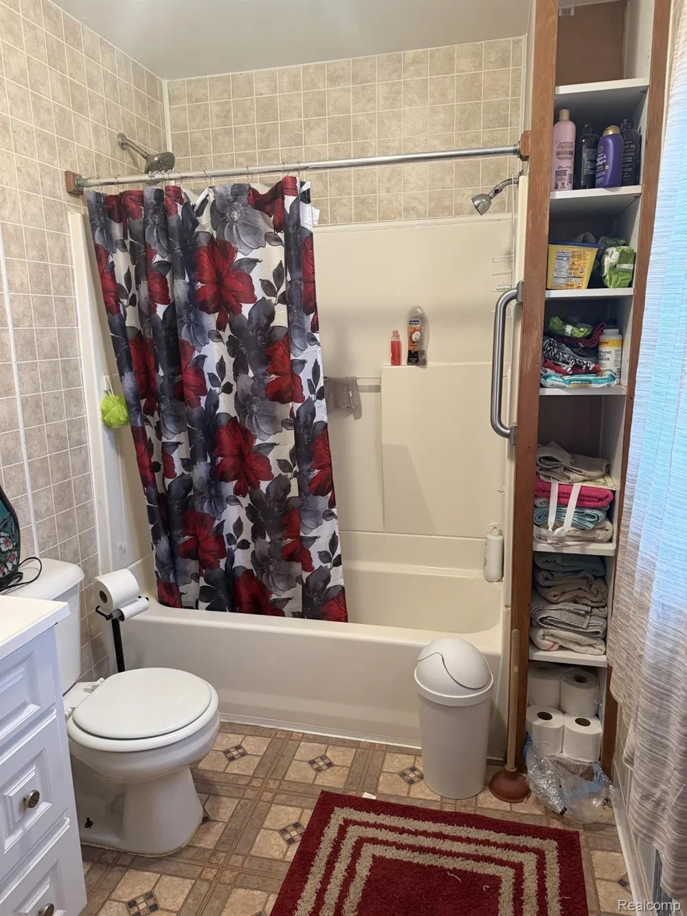5200 Mayville Road Koylton Township, MI 48760