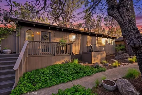 9845 Siskiyou Court
