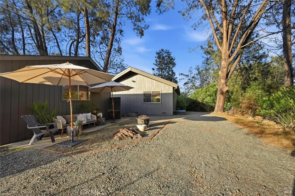 9845 Siskiyou Court Kelseyville, CA 95451