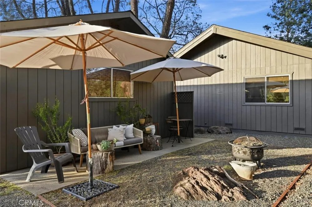 9845 Siskiyou Court Kelseyville, CA 95451