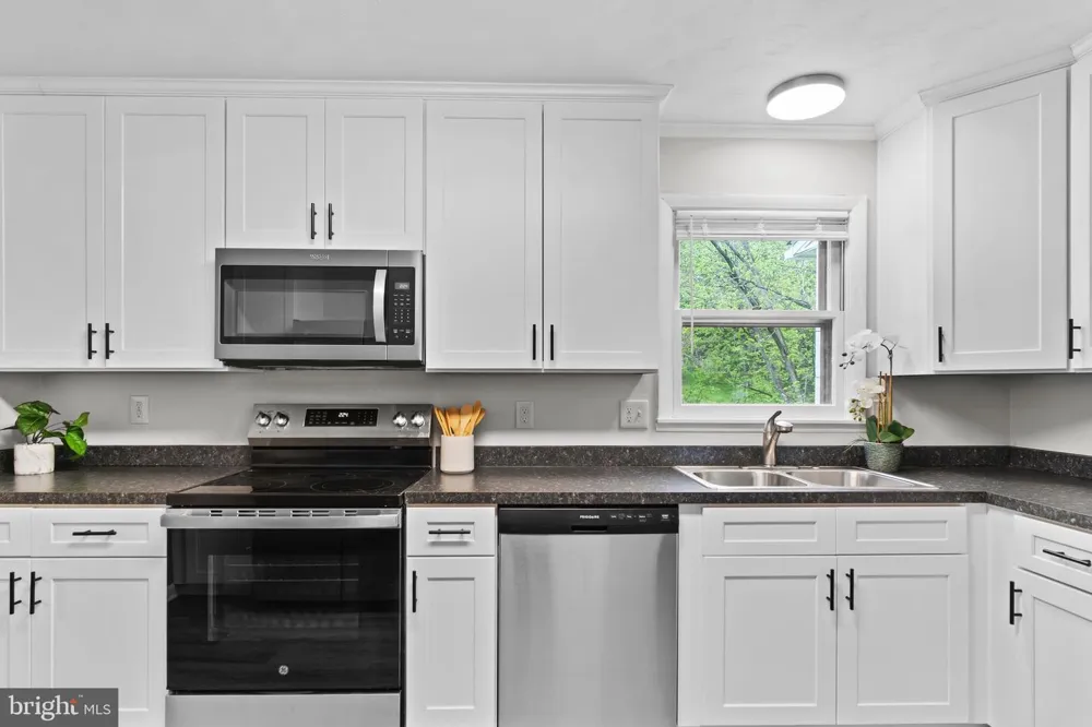 2228 KOHN ROAD Harrisburg, PA 17110