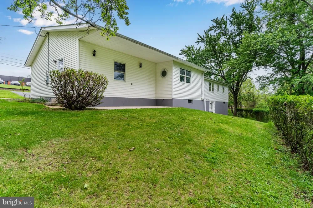 2228 KOHN ROAD Harrisburg, PA 17110