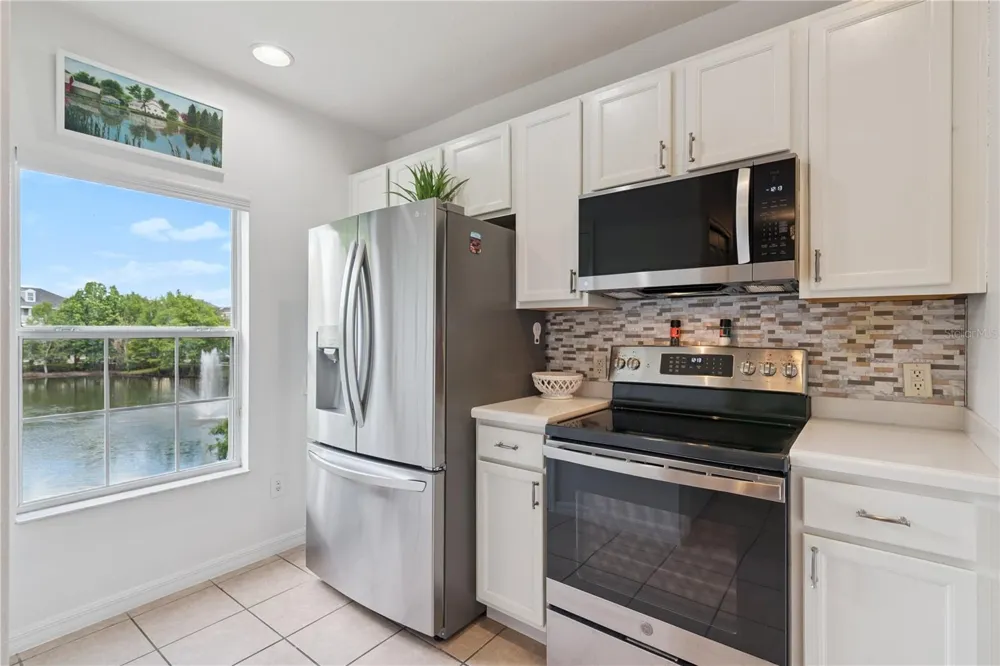 335 LANSBROOK LANE Winter Springs, FL 32708