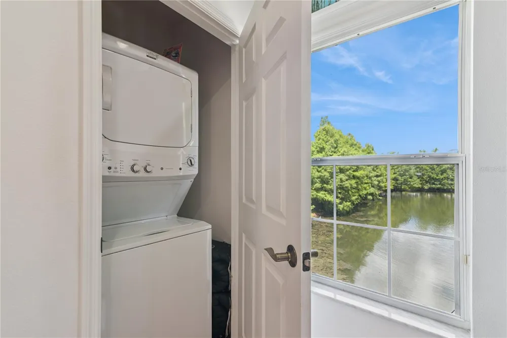 335 LANSBROOK LANE Winter Springs, FL 32708