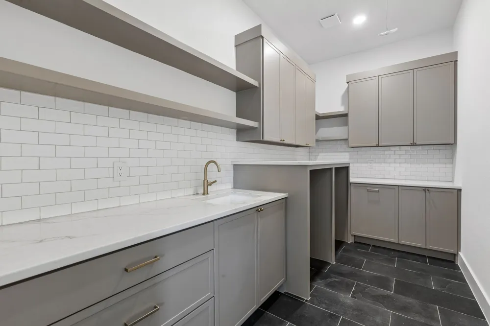6402 Kenwood Avenue Dallas, TX 75214