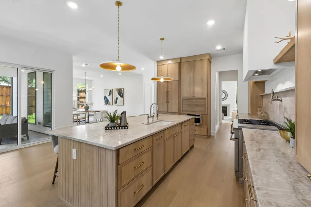 6402 Kenwood Avenue Dallas, TX 75214