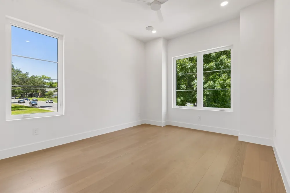 6402 Kenwood Avenue Dallas, TX 75214