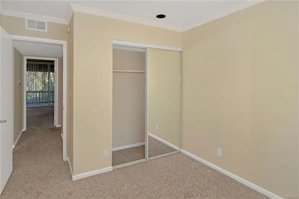 21800 Marylee #59 Woodland Hills, CA 91367