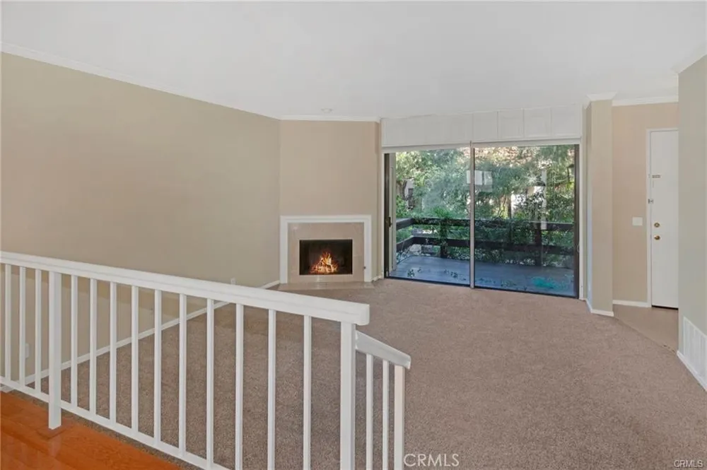 21800 Marylee #59 Woodland Hills, CA 91367