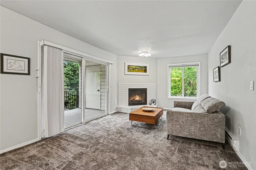 13616 NE 7th Street #E3 Bellevue, WA 98005