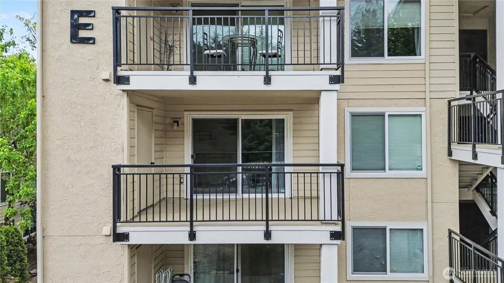 13616 NE 7th Street #E3 Bellevue, WA 98005