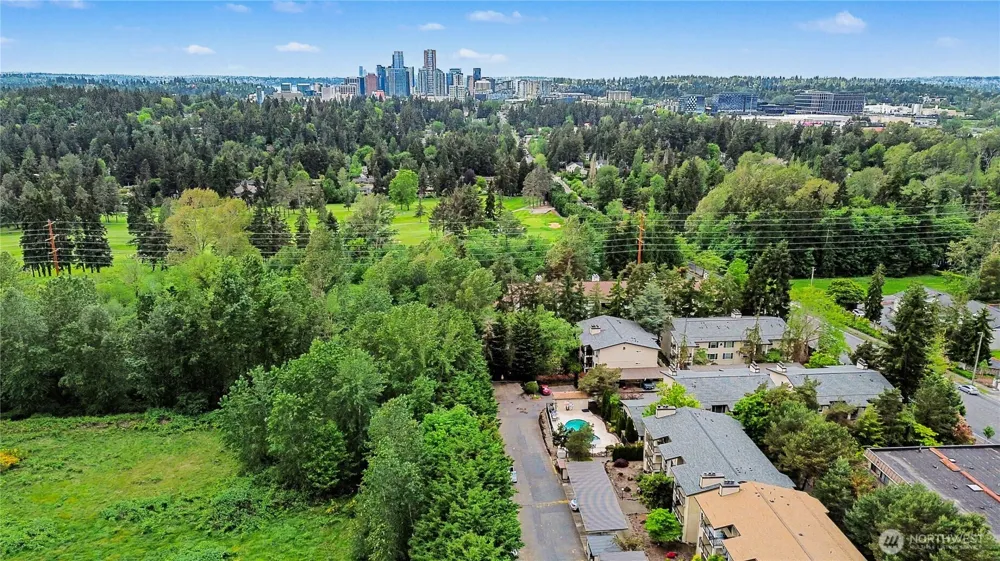 13616 NE 7th Street #E3 Bellevue, WA 98005