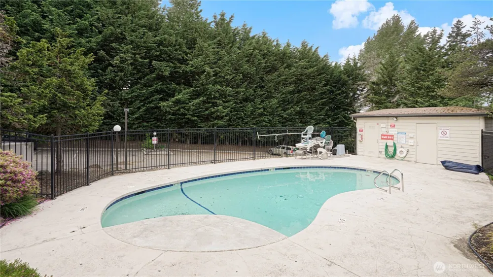 13616 NE 7th Street #E3 Bellevue, WA 98005