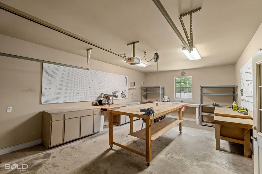 205 Old Palmetto Road Benton, LA 71006