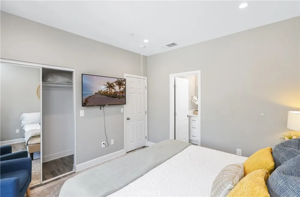 14415 Pontlavoy Avenue Norwalk, CA 90650
