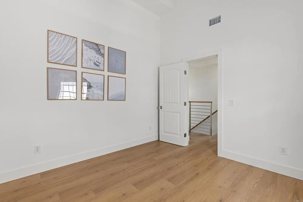 185 Juniper Avenue Carlsbad, CA 92008