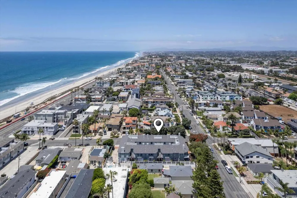 185 Juniper Avenue Carlsbad, CA 92008