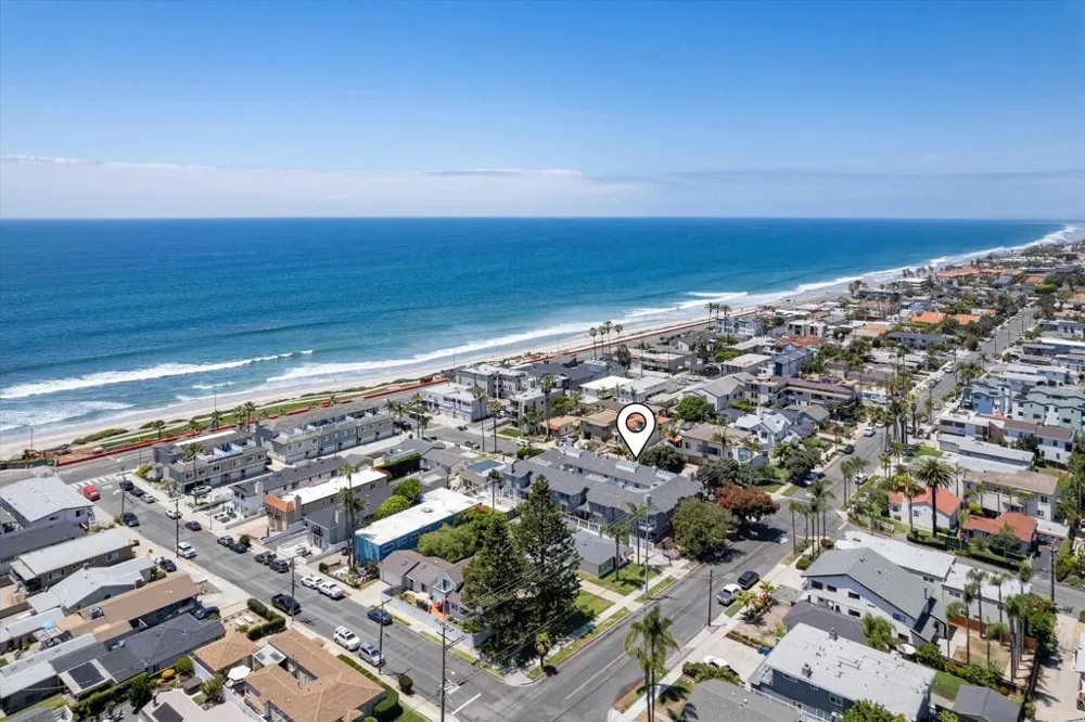 185 Juniper Avenue Carlsbad, CA 92008