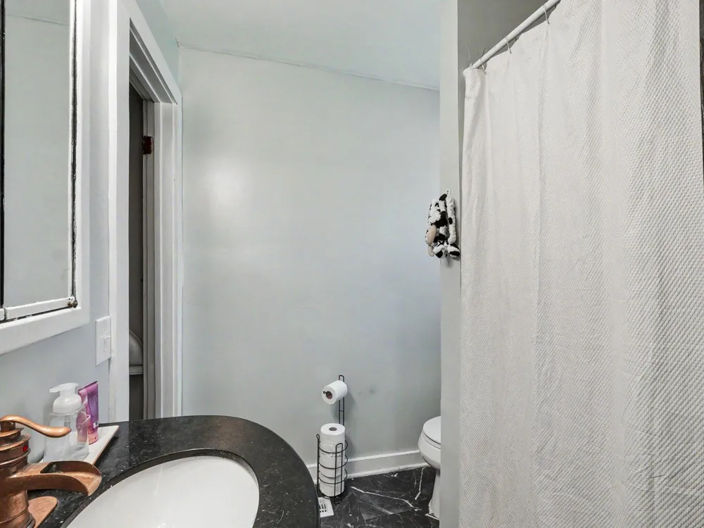 576 S Main Street Adrian, MI 49221