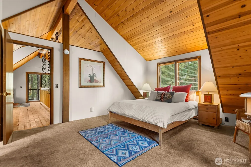 19 Maughan Road Winthrop, WA 98862