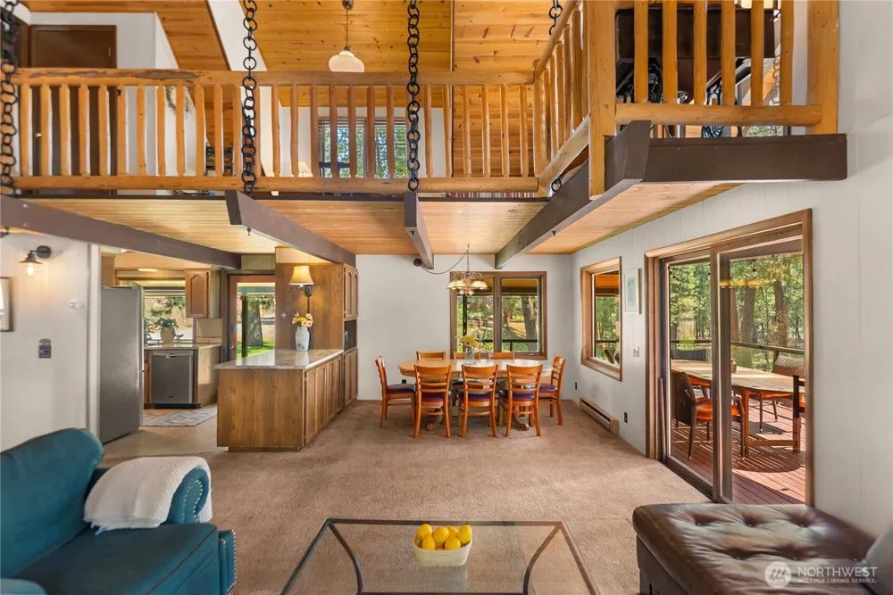 19 Maughan Road Winthrop, WA 98862