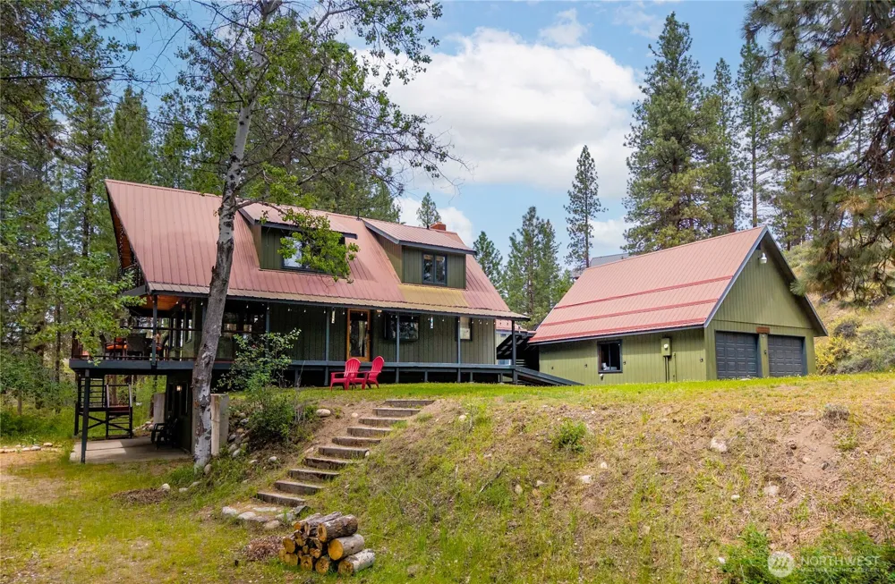 19 Maughan Road Winthrop, WA 98862