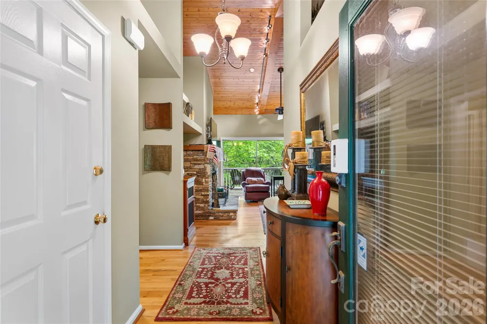 560 Toxaway Court Lake Toxaway, NC 28747