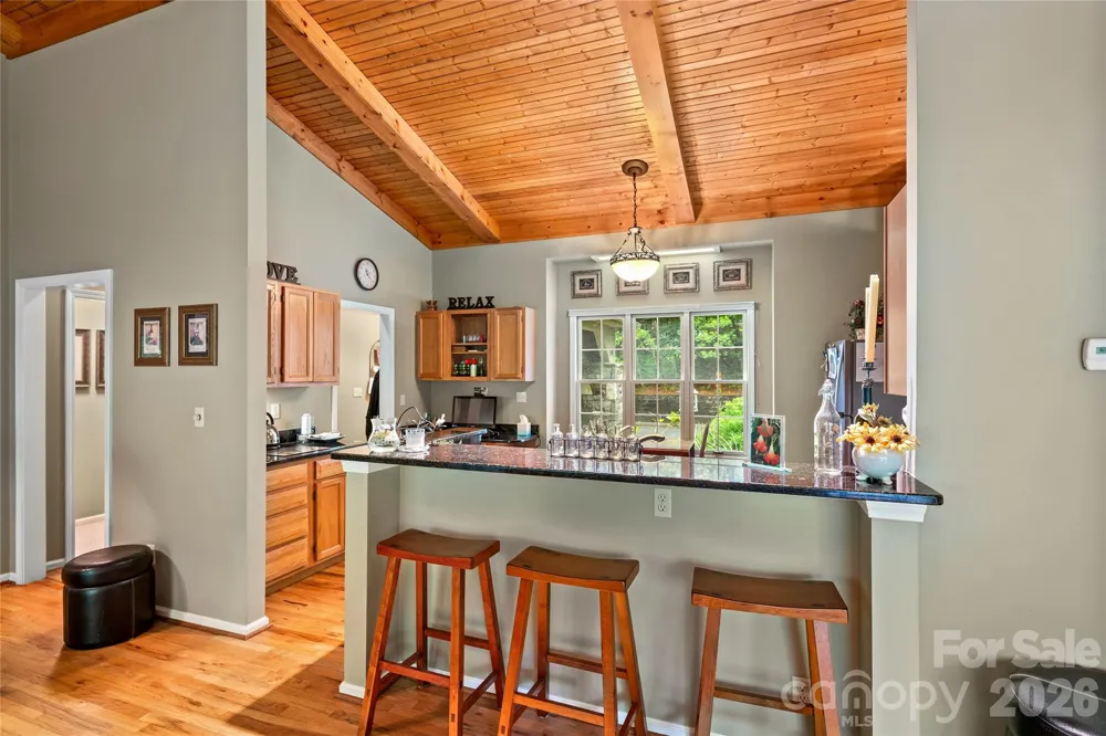 560 Toxaway Court Lake Toxaway, NC 28747