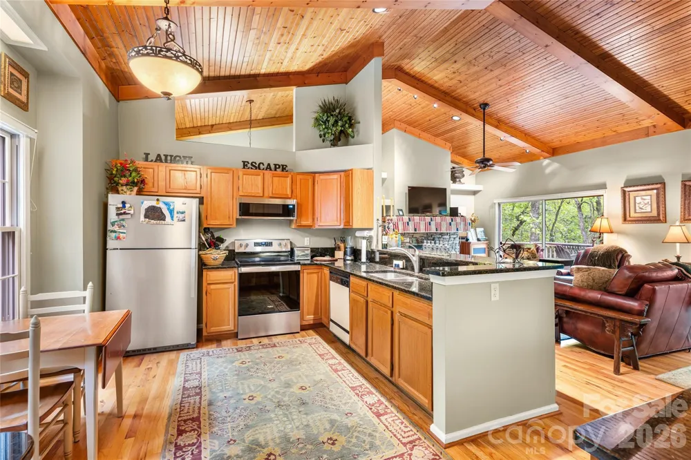 560 Toxaway Court Lake Toxaway, NC 28747