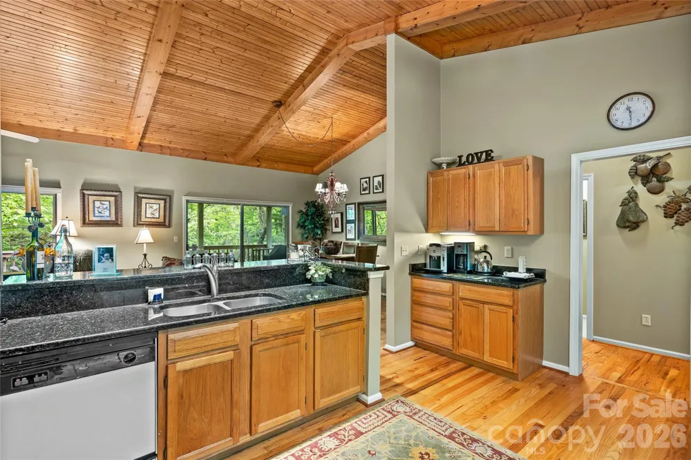 560 Toxaway Court Lake Toxaway, NC 28747