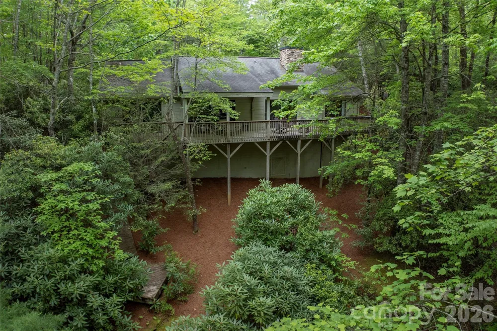 560 Toxaway Court Lake Toxaway, NC 28747